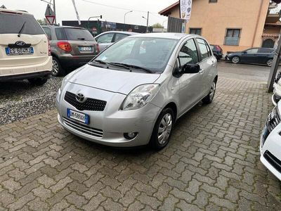 usata Toyota Yaris 1.3 5 porte Sol