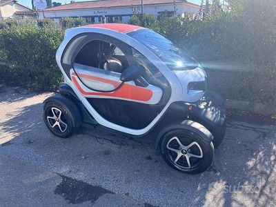 Begagnad Renault Twizy 12 kW (17 HK) 2013 Halvkombi