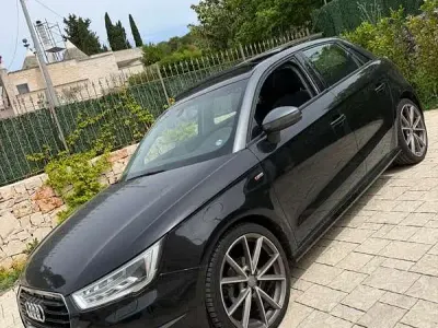 Usata Audi A1 Sportback Sport 90 CV (66 kW) 2016 Utilitaria