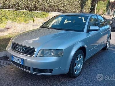 Begagnad Audi A4 Ambiente 131 HK (96 kW) 2003 Grå Sedan