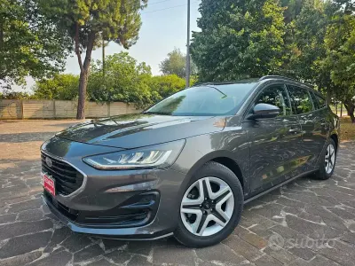 Usata Ford Focus Business Edition 120 CV (88 kW) 2022 Grigio Station wagon