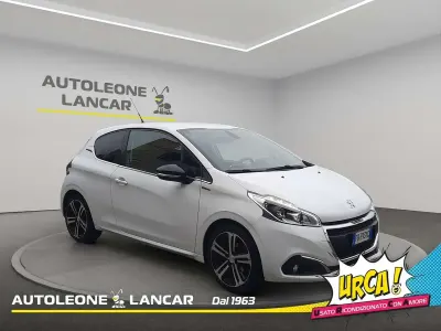 Usata Peugeot 208 GT-line 99 CV (72 kW) 2016 Bianco Utilitaria