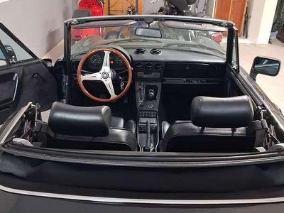 Usata Alfa Romeo Spider 122 CV (89 kW) 1992 Nero Cabrio