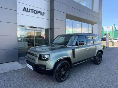 Usata Land Rover Defender Dynamic 249 CV (183 kW) 2022 Pangea green SUV