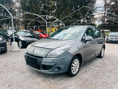 Usata Renault Scénic III 110 CV (80 kW) 2011 Grigio Monovolume