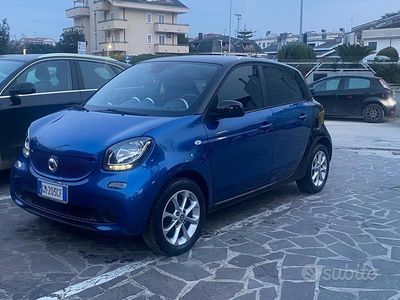 Usata Smart ForFour Passion 71 CV (52 kW) 2016 Blu/azzurro Utilitaria