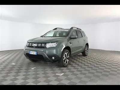 Usata Dacia Duster Journey 114 CV (83 kW) 2023 Lichen kaki SUV