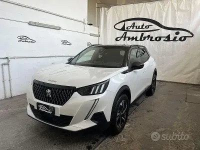 Usata Peugeot 2008 GT 131 CV (96 kW) 2023 Bianco SUV