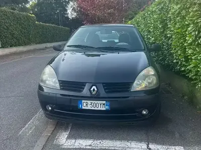 Usata Renault Clio II 58 CV (42 kW) 2004 Berlina
