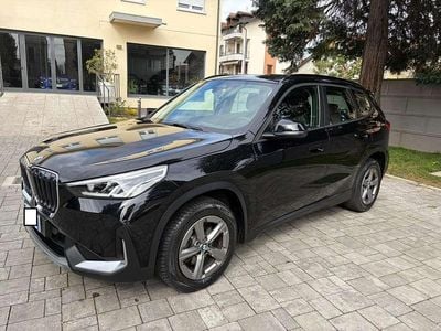 Begagnad BMW X1 Efficient Dynamics 190 HK (139 kW) 2023 Svart SUV