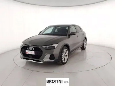 Usata Audi A1 Sportback 150 CV (110 kW) 2025 Grigio metallizzato Utilitaria