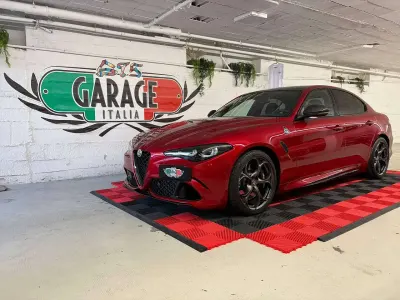 Usata Alfa Romeo Giulia Quadrifoglio 519 CV (381 kW) 2025 Rosso competizione Berlina
