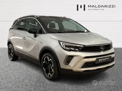 Usata Opel Crossland X Ultimate 110 CV (80 kW) 2023 Grigio SUV
