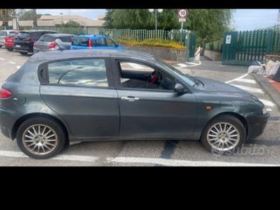 usata Alfa Romeo 147 1.9 JTD (115 CV) cat 3p. Connect