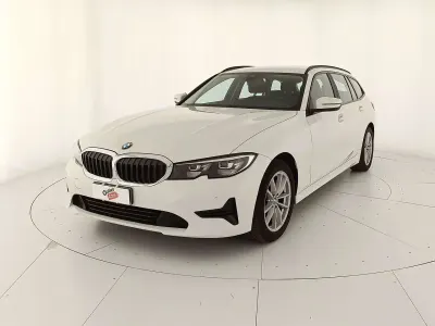 Usata BMW 320 Luxury Line 190 CV (139 kW) 2020 Bianco Station wagon