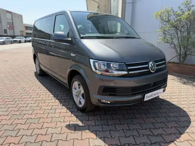 Usata VW Caravelle 150 CV (110 kW) 2018 Grigio Furgone