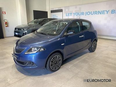 Usata Lancia Ypsilon Gold 69 CV (50 kW) 2022 Blu Utilitaria