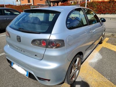 Usata Seat Ibiza FR 130 CV (95 kW) 2007 Grigio Berlina