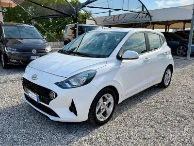 Usata Hyundai i10 Prime 67 CV (49 kW) 2020 Bianco Utilitaria