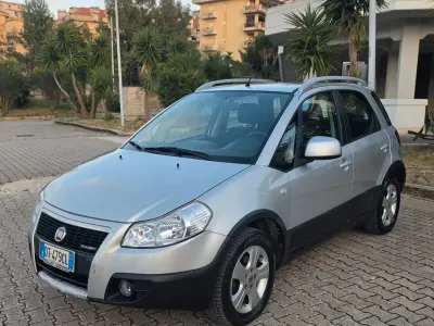 Usata Fiat Sedici 120 CV (88 kW) 2008 Grigio SUV