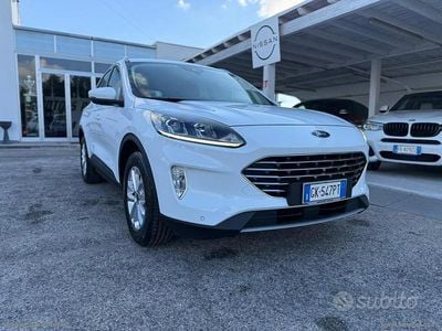Usata Ford Kuga 120 CV (88 kW) 2022 Bianco SUV