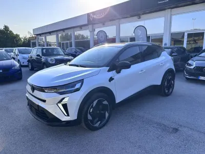Usata Renault Captur Techno 101 CV (74 kW) 2025 Bianco SUV