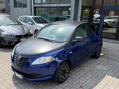 Usata Lancia Ypsilon S 69 CV (50 kW) 2014 Viola Utilitaria