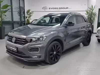 Usata VW T-Roc Edition 116 CV (85 kW) 2020 Grigio SUV