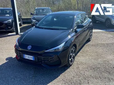 Usado MG MG3 Comfort 116 CV (85 kW) 2025 Negro Utilitario