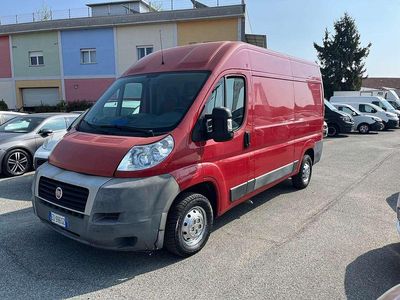 Occasion Fiat Ducato 33 120 ch (88 kW) 2011 Rouge Van