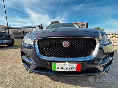 Usata Jaguar F-Pace Prestige 180 CV (132 kW) 2017 Blu SUV