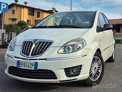 Usata Lancia Musa 95 CV (69 kW) 2012 Bianco Monovolume