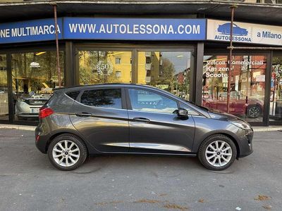 Gebraucht Ford Fiesta Titanium 86 PS (63 kW) 2018 Grau Kleinwagen