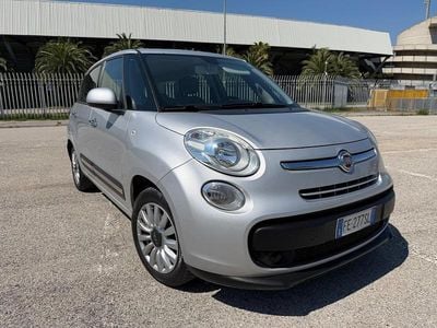 Begagnad Fiat 500L Lounge 95 HK (69 kW) 2016 Grå Minibuss
