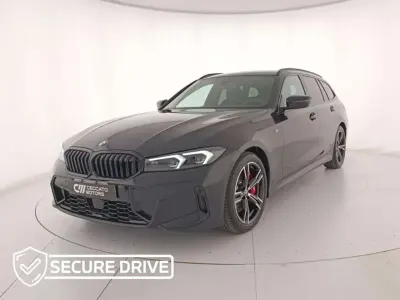 Usata BMW 318 M Sport 150 CV (110 kW) 2025 Black sapphire metallizzato Station wagon