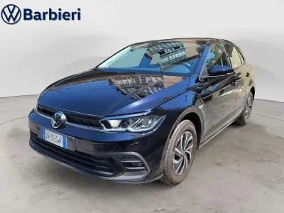 Usata VW Polo Life 90 CV (66 kW) 2023 Nero Utilitaria