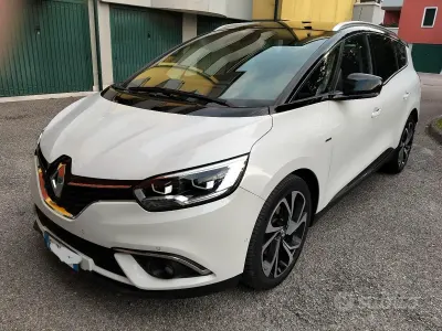 Usata Renault Grand Scénic IV Bose Edition 160 CV (117 kW) 2017 Bianco Monovolume
