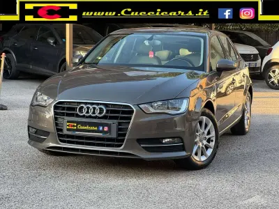 Usata Audi A3 Ambition 105 CV (77 kW) 2013 Bronzo Berlina
