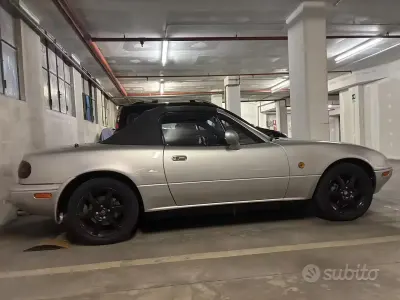 Usata Mazda MX5 131 CV (96 kW) 1994 Grigio Cabrio