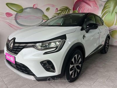 Usata Renault Captur Techno 91 CV (66 kW) 2023 Bianco SUV