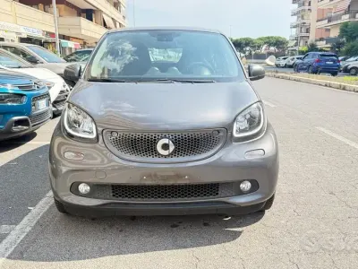 Usata Smart ForFour Passion 90 CV (66 kW) 2017 Grigio Utilitaria