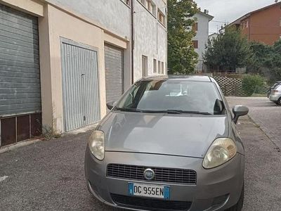 Usata Fiat Grande Punto 65 CV (47 kW) 2007 Grigio Utilitaria