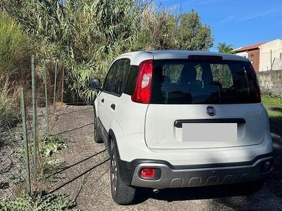 Begagnad Fiat Panda Cross Cross 95 HK (69 kW) 2016 Vit Halvkombi