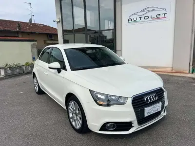 Usata Audi A1 Ambition 90 CV (66 kW) 2014 Bianco Utilitaria