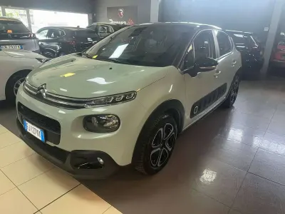 Usata Citroën C3 PureTech 82 CV (60 kW) 2017 Verde Berlina