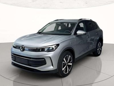 Usata VW Tiguan Edition 204 CV (150 kW) 2025 Dolomite silver metallizzato SUV