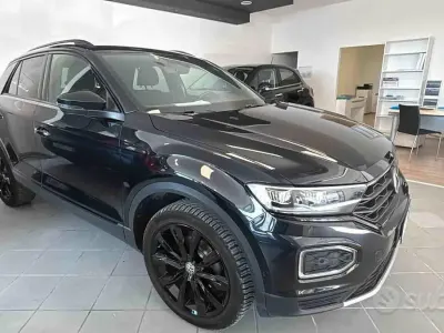 Usata VW T-Roc Style 116 CV (85 kW) 2020 Nero SUV