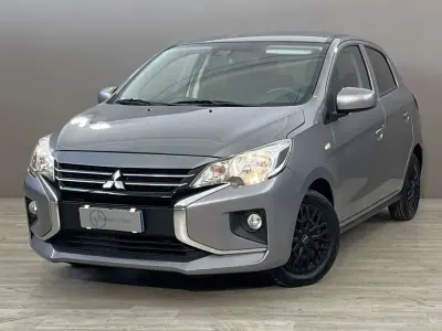 Usata Mitsubishi Space Star Intense 71 CV (52 kW) 2022 Grigio scuro Utilitaria
