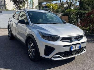 Usata 2022 Kia Stonic GT-Line SUV | 16.500 € (Buon prezzo)