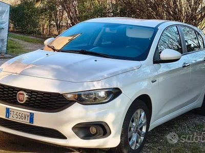 Occasion Fiat Tipo 95 ch (69 kW) 2019 Blanc Coupé
